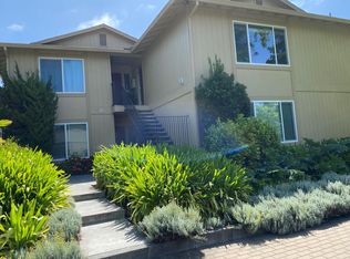 905 Joanne Ct APT C, Rohnert Park, CA 94928