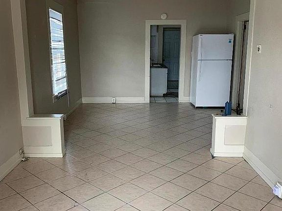 5th image of 107 Grant St