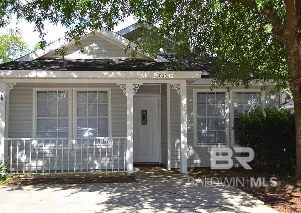 1st image of 706 Crystal Wells Ct N