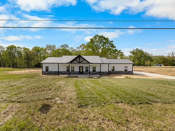 3rd image of 3940 Old Highway 48