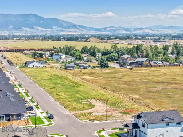 708 Spaniel Ln, Belgrade, MT 59714