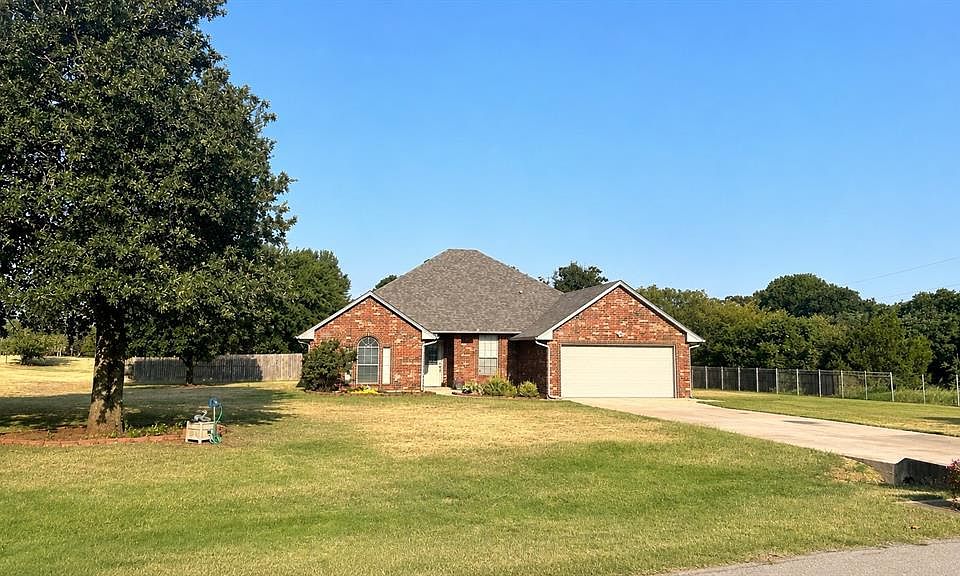 1st image of 11055 N Lily Ln