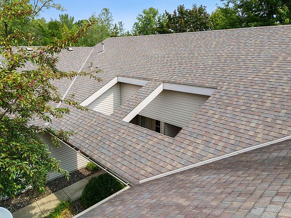 4th image of 27699 Woodland Dr