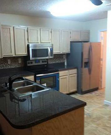 3rd image of 604 Sandalwood Dr #604
