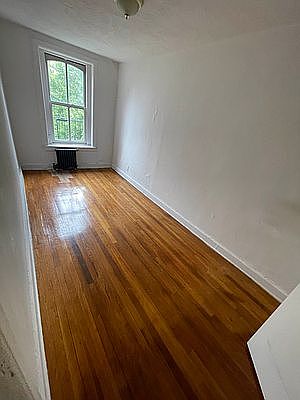 4th image of 352 E 51st St #1FW