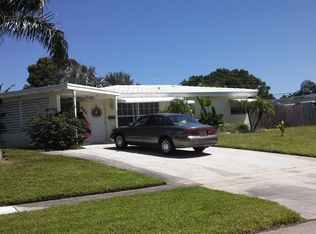 901 SE 14th Ct, Deerfield Beach, FL 33441