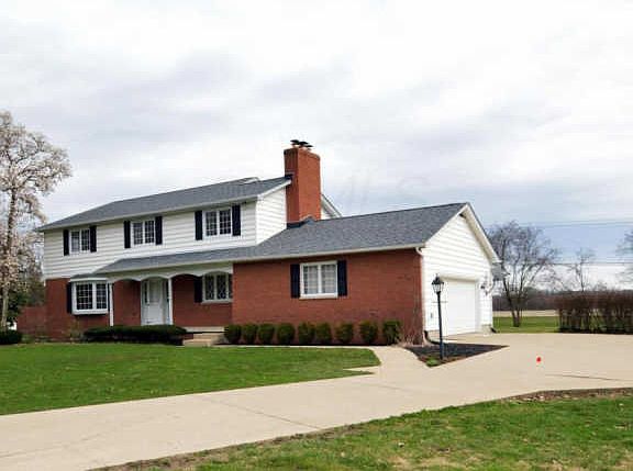 3rd image of 7075 Sherwood Ct