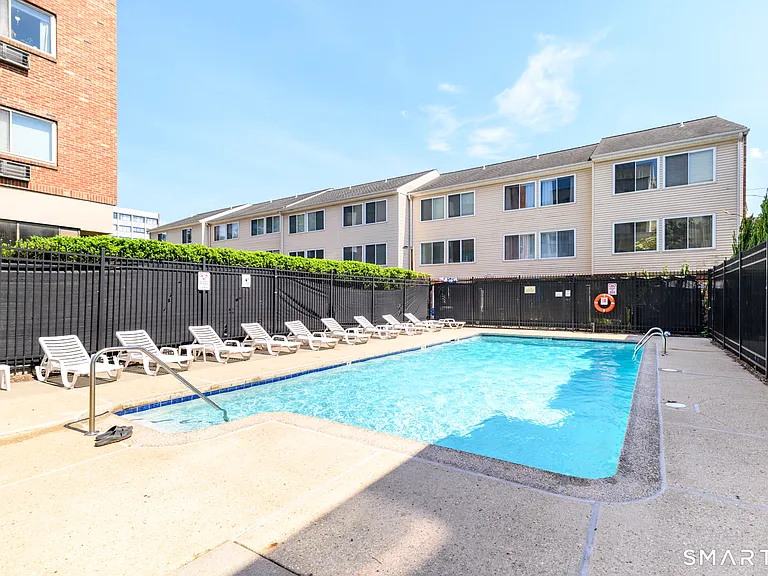 1611 Washington Blvd #10 — Photo 3