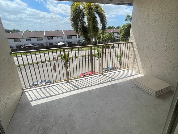 5th image of 308-15201 NW 80th St #308