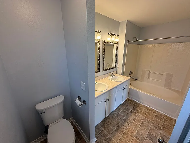 2111 Coral Creek Dr — Photo 14