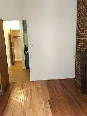 Rented by REAL New York | media 17