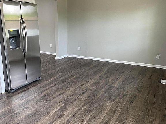 5th image of 6905 Starfire Dr