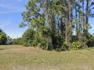 3202 Jacaranda Pkwy E, Cape Coral, FL 33909