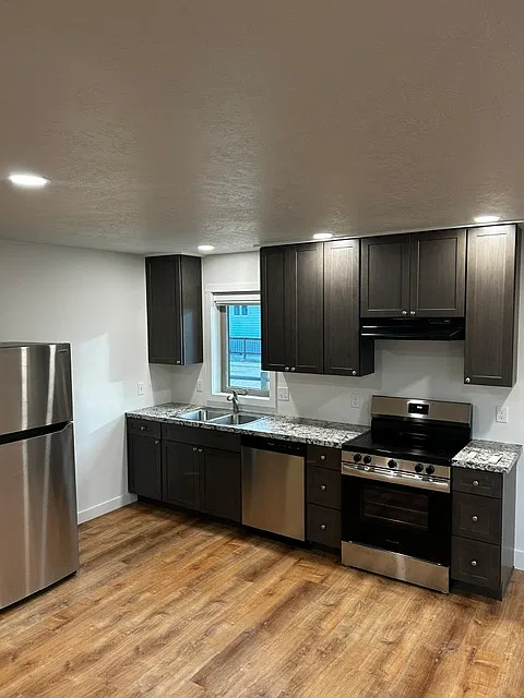 Studio, 724 sqft, $1,000 — Photo 3