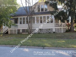 1129 Washington Ave APT 2, Muskegon, MI 49441