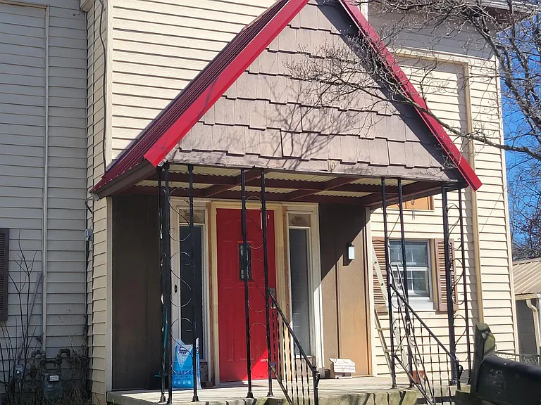 10 Pratt St — Photo 1