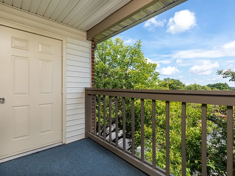Deep River Pointe — Photo 44