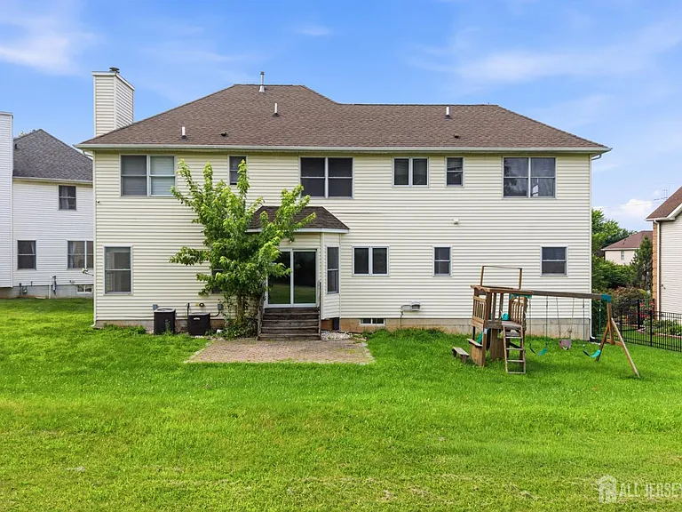 33 Melbloum Ln — Photo 31