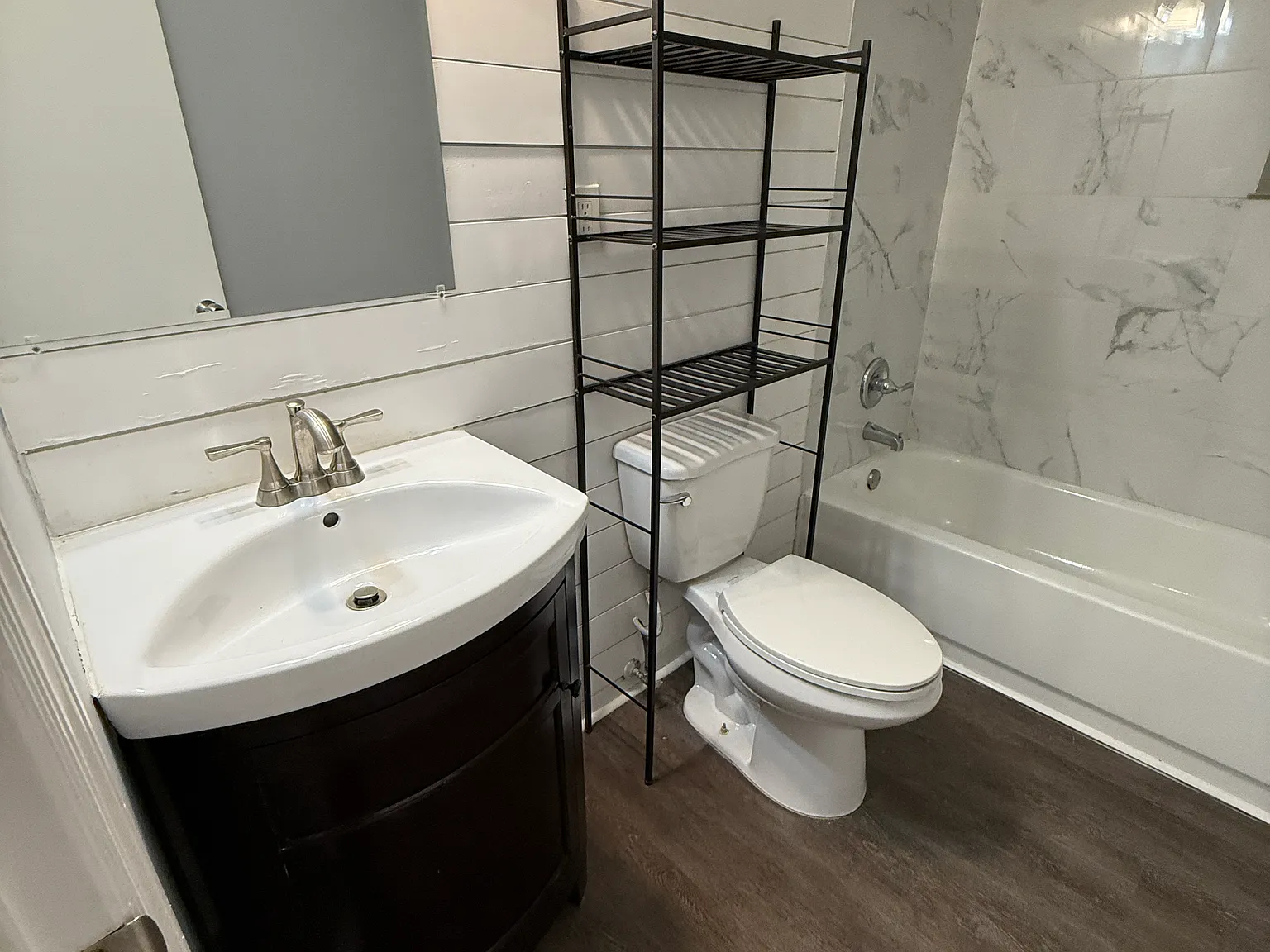 6118 Austell Ave — Photo 2