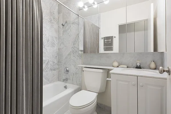 Rented by Jack Resnick & Sons | media 18