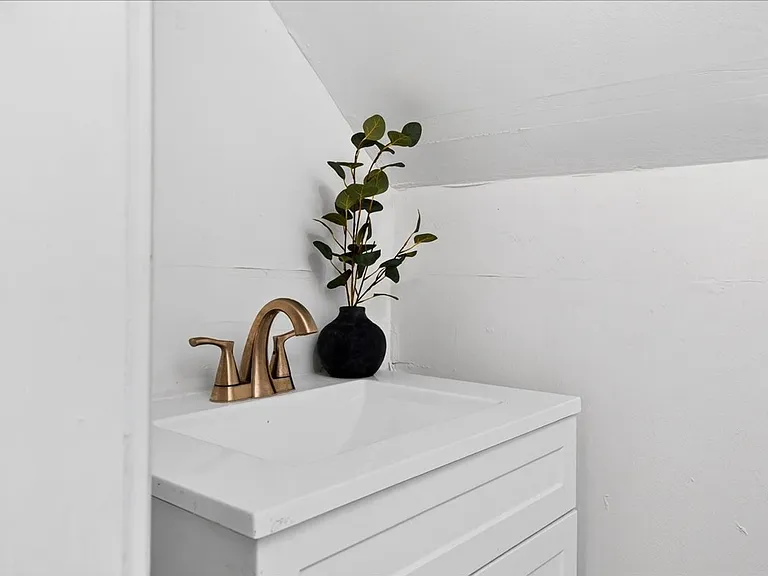 413 E Ormsby Ave — Photo 21