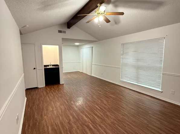 6701 S Creek Dr #6703, Fort Worth, TX 76133