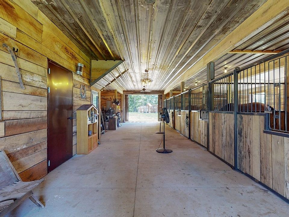 4th image of 2622 Poplar Knoll Dr