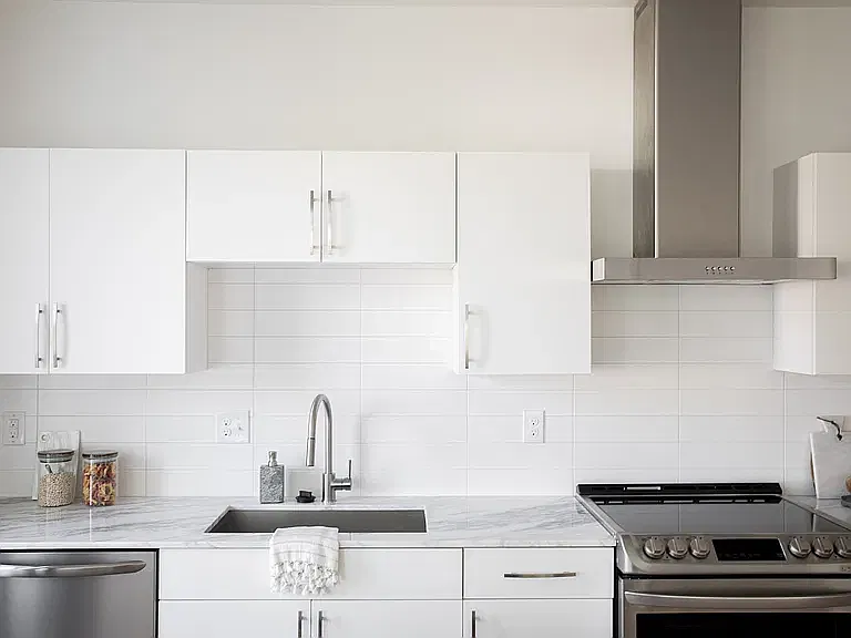 1 bed, 735 sqft, $2,300 — Photo 4
