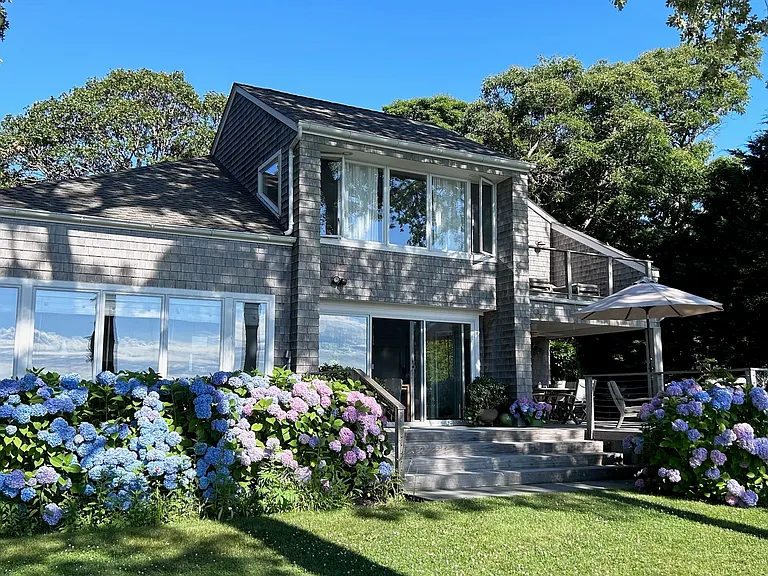 28 Gardiners Bay Dr — Photo 24