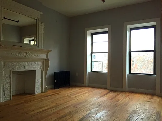 Rented by EXR | media 14