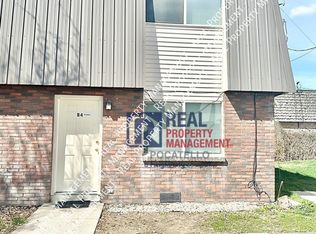 230 W Chubbuck Rd #B-B4, Pocatello, ID 83202