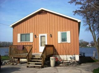 548 S 1st Ave, Winneconne, WI 54986