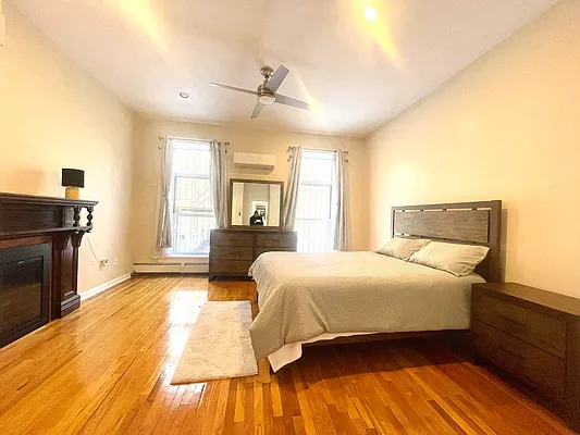 Rented by Bohemia Realty Group | media 9