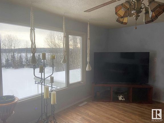 5th image of 50024 Range Road 70