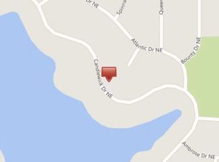 635 Candlewick Dr NE, Poplar Grove, IL 61065