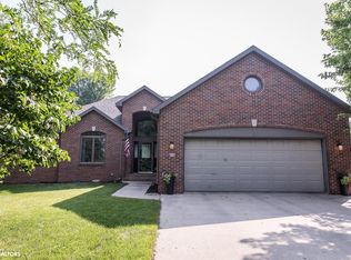 235 Jamestown Rd, Mason City, IA 50401