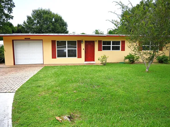2704 S 28th St, Fort Pierce, FL 34981