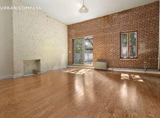 446 W 44th St FL 2, New York, NY 10036