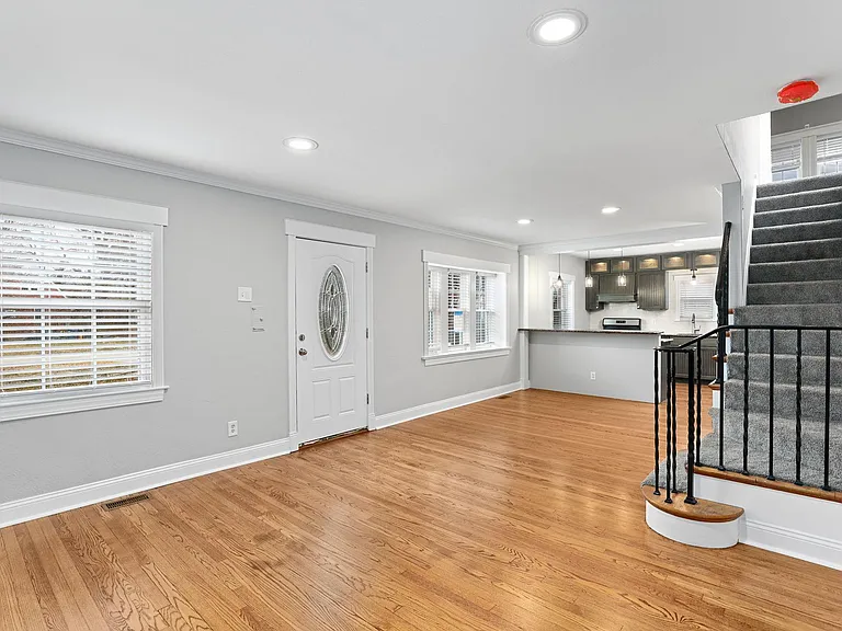 2904 Greentop Ct — Photo 14