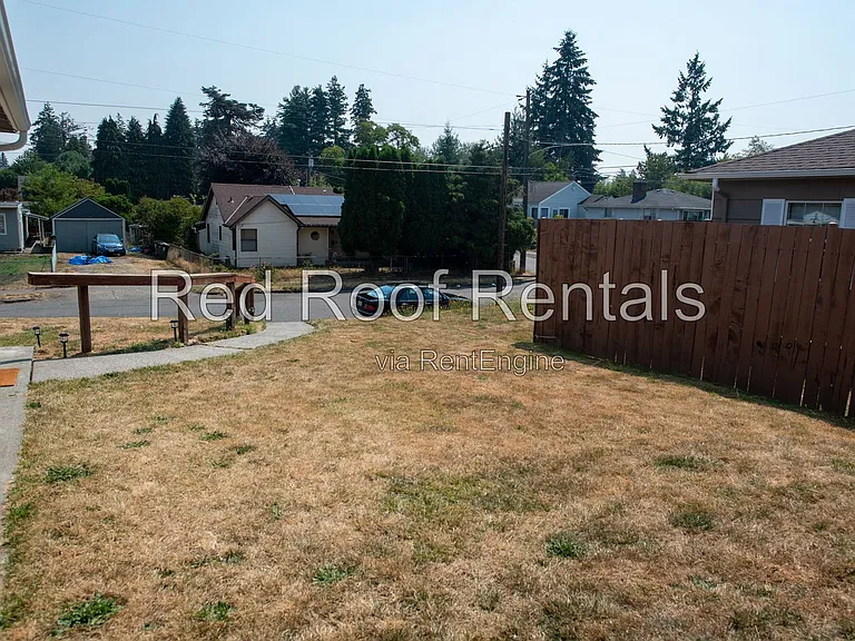6726 S D St — Photo 6