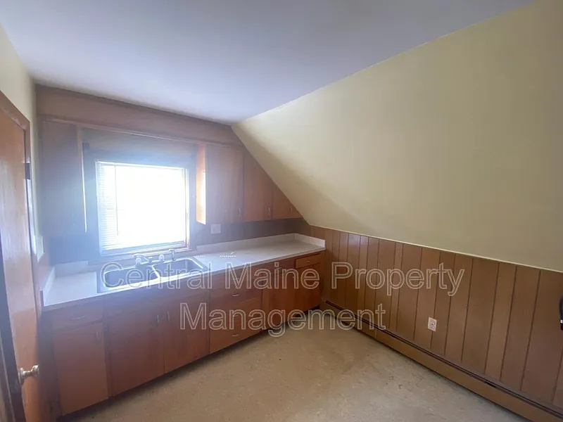 2 bed, 1.0 bath, $1,275 — Photo 1