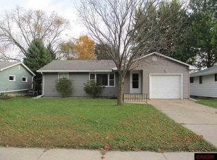 1435 Cherry St, New Ulm, MN 56073