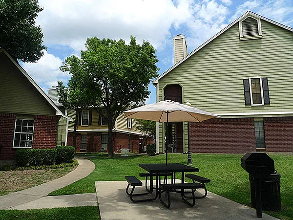 The Arbors on Forest Ridge Apartments — Photo 48