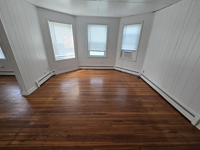 Grove St — Photo 15