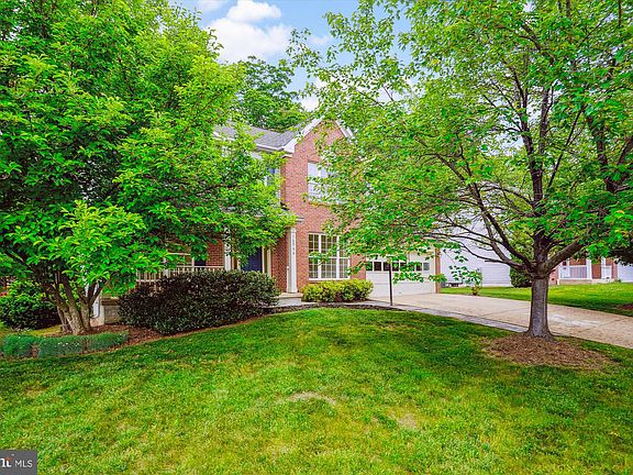 2nd image of 16966 Cass Brook Ln