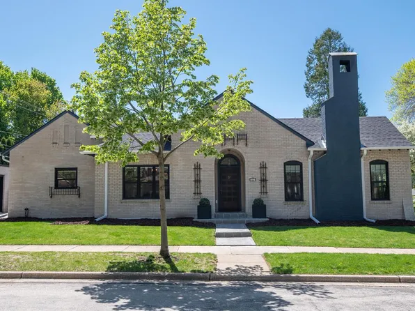 7609 Wellauer DRIVE, Wauwatosa, WI 53213