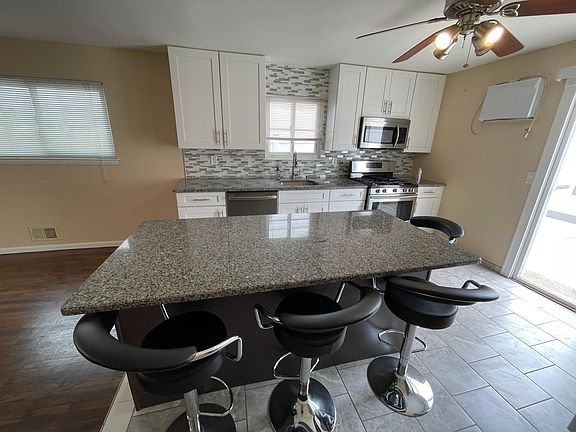 3rd image of 45 Regis Dr #1