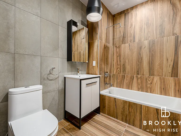 1461 Gates Ave #5E — Photo 7