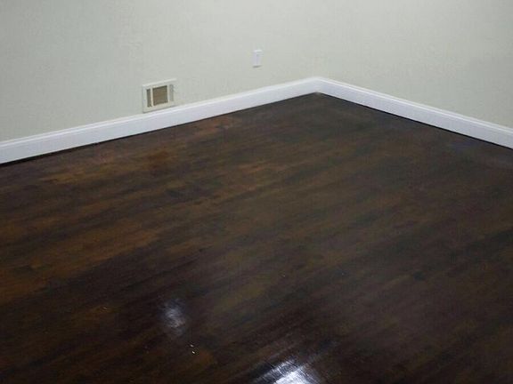 4th image of 85 Newport Ave