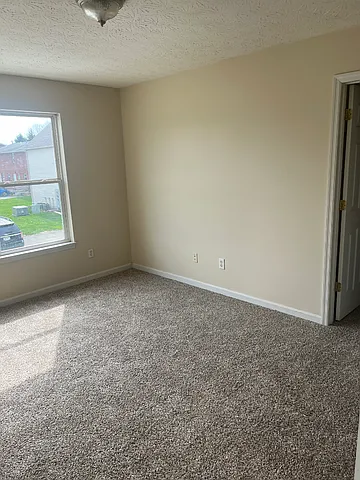 100 Cambridge Dr #29